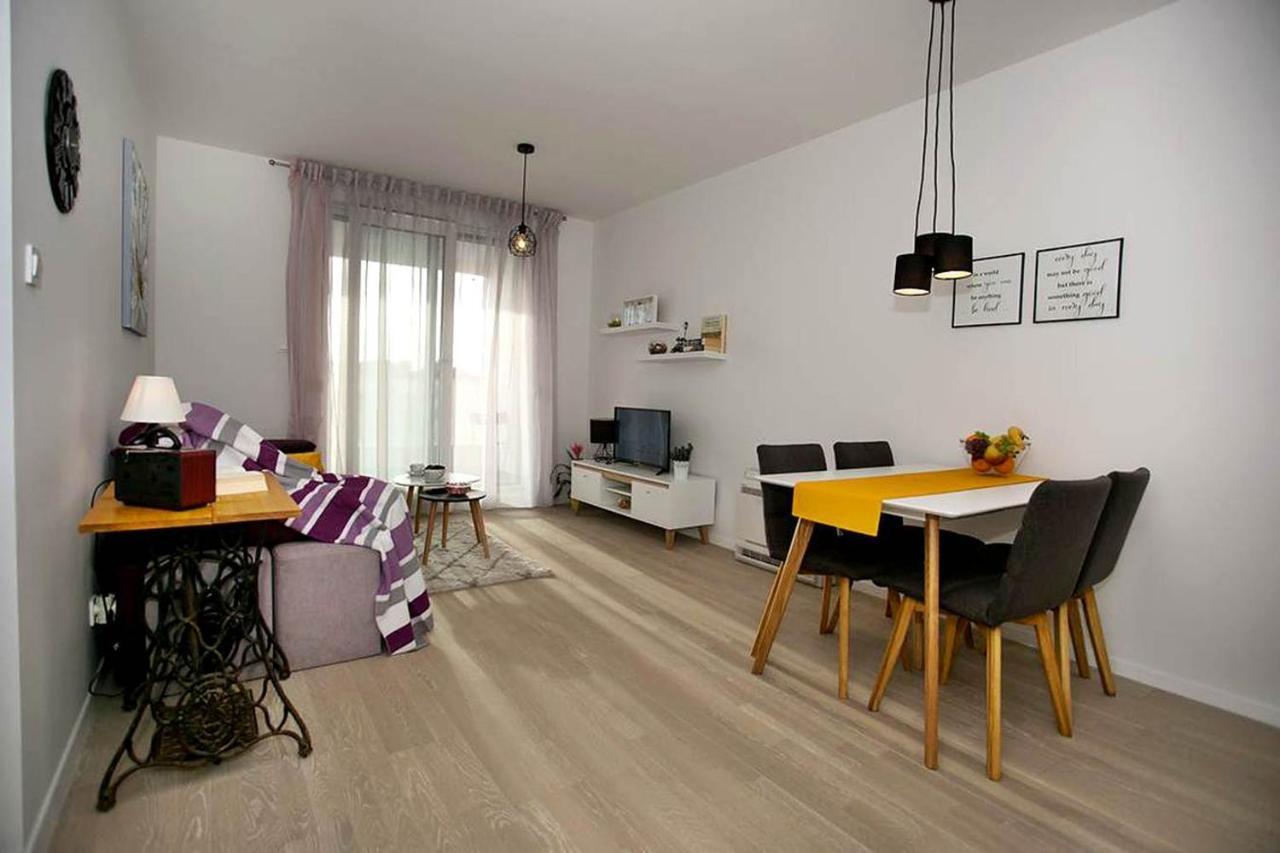 Apartment Sweet Daisy With Parking Zadar Exteriör bild